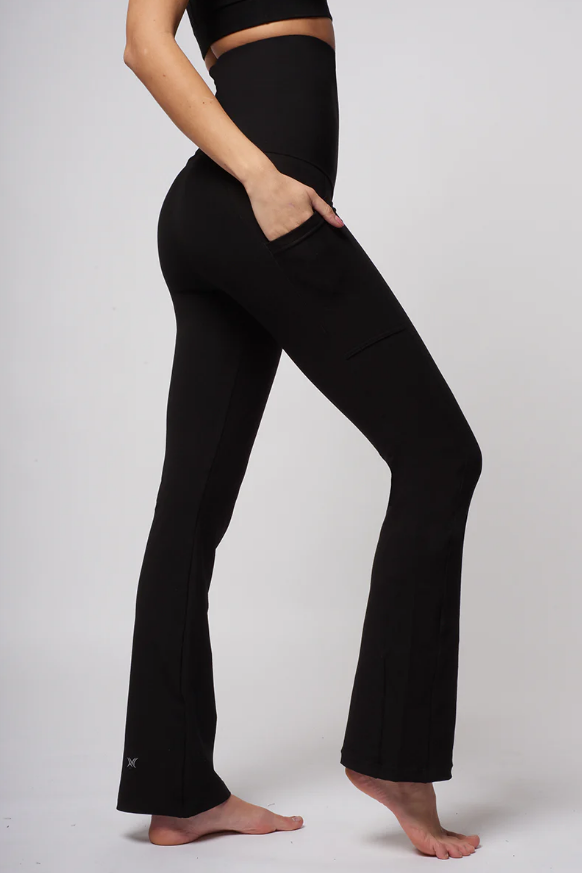 Extra Strong Compression Bootcut with High Waisted Tummy Control and Pockets Black
